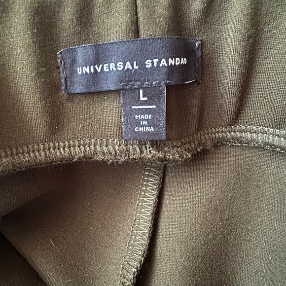 Universal Standard Pintuck Ponte Knit High Rise Elastic Waist Skinny Trouser - Picture 7 of 7